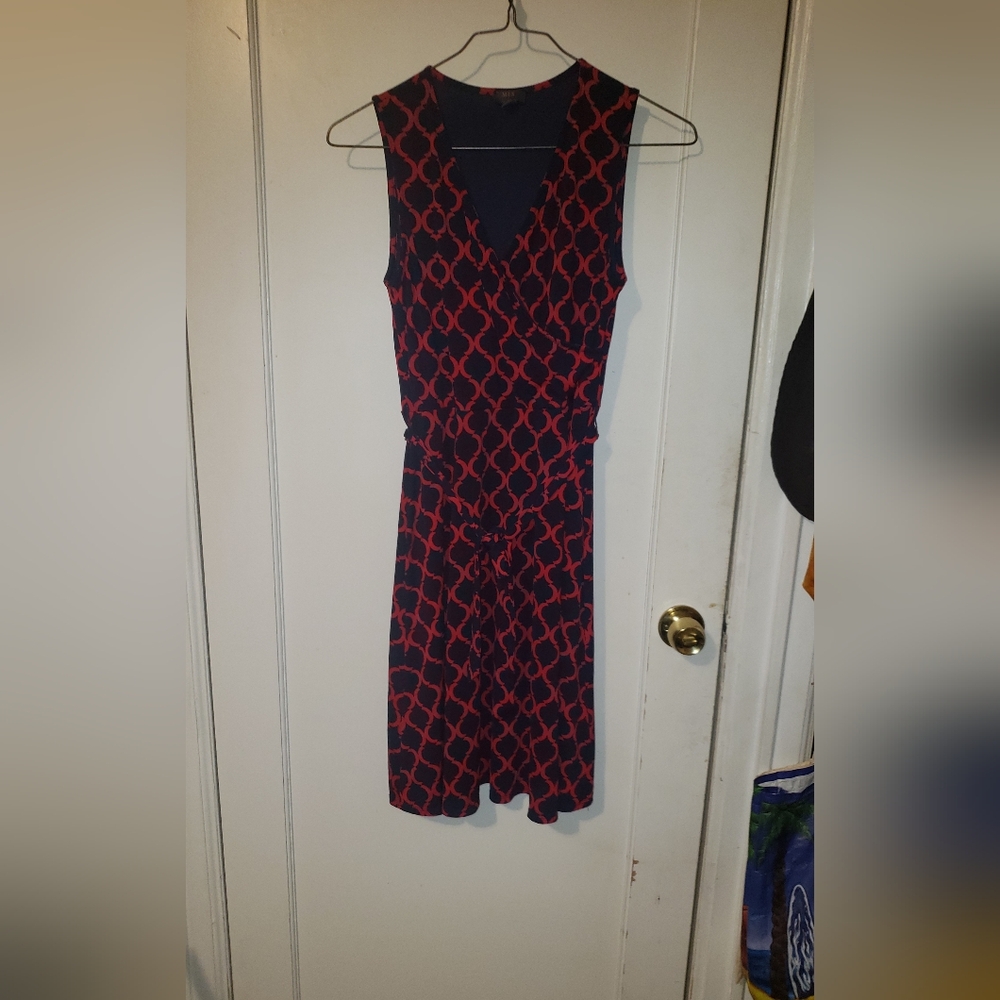 Chic Red and Black Patterned Dress